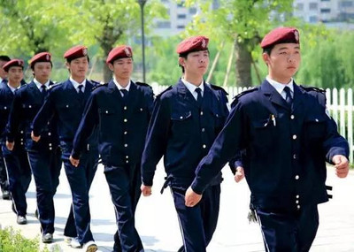 热烈庆贺襄阳中意佳物业公司正式入驻世纪荣华·紫薇苑